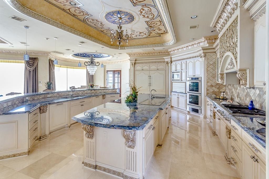 Distinguishing Features of a Luxury Kitchen Remodel